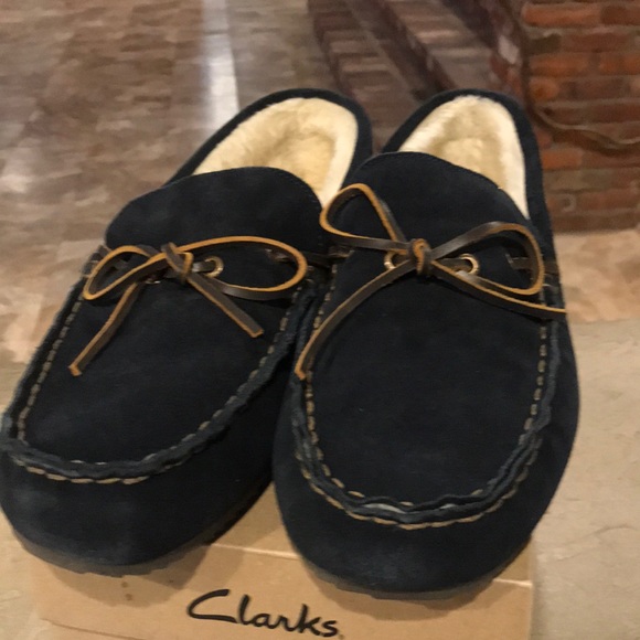 clarks non slip shoes mens